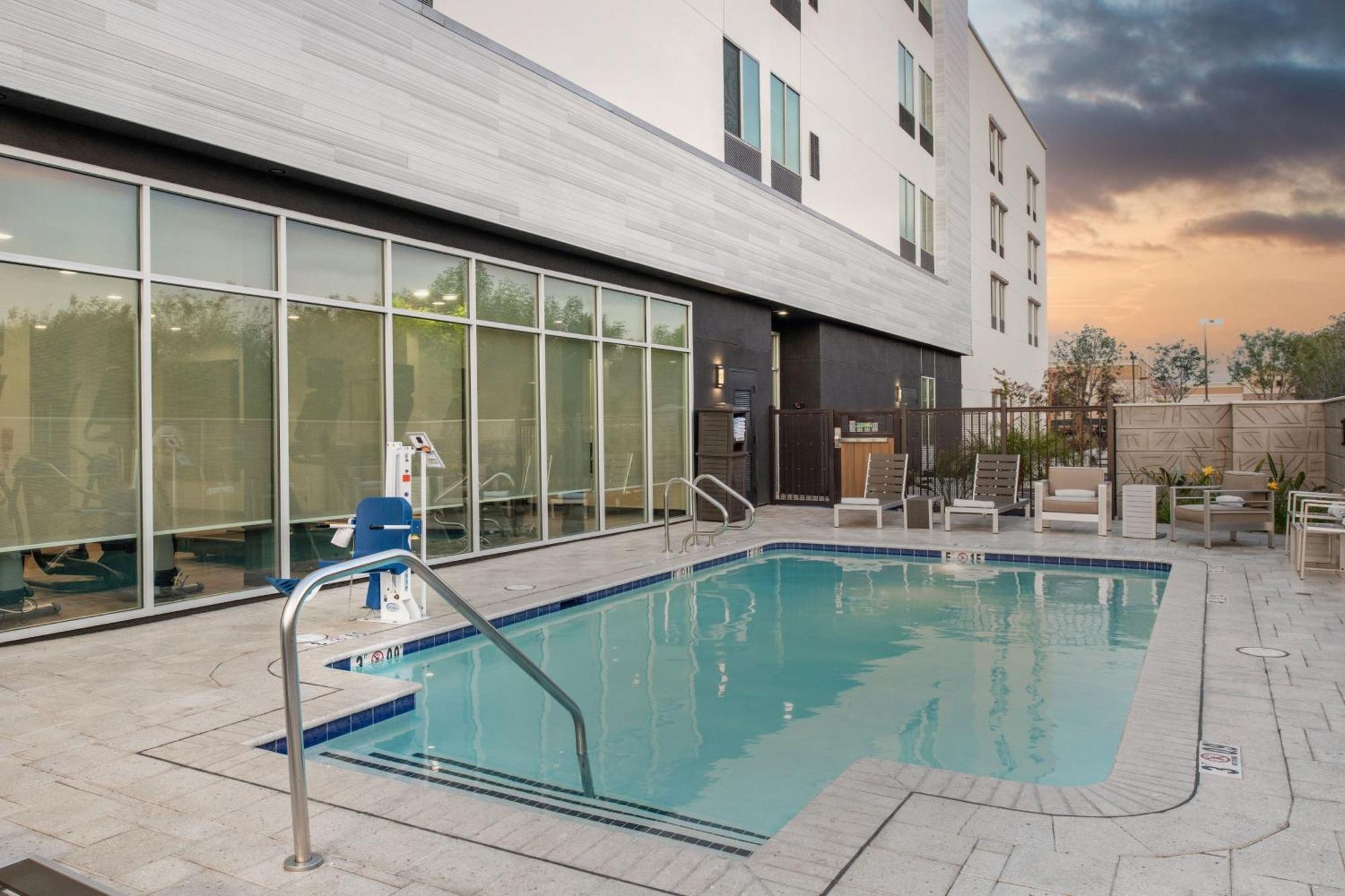 Springhill Suites By Marriott Riverside 레드랜드 외부 사진